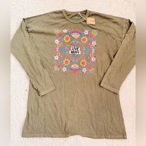 NWT natural life long sleeve t-shirt